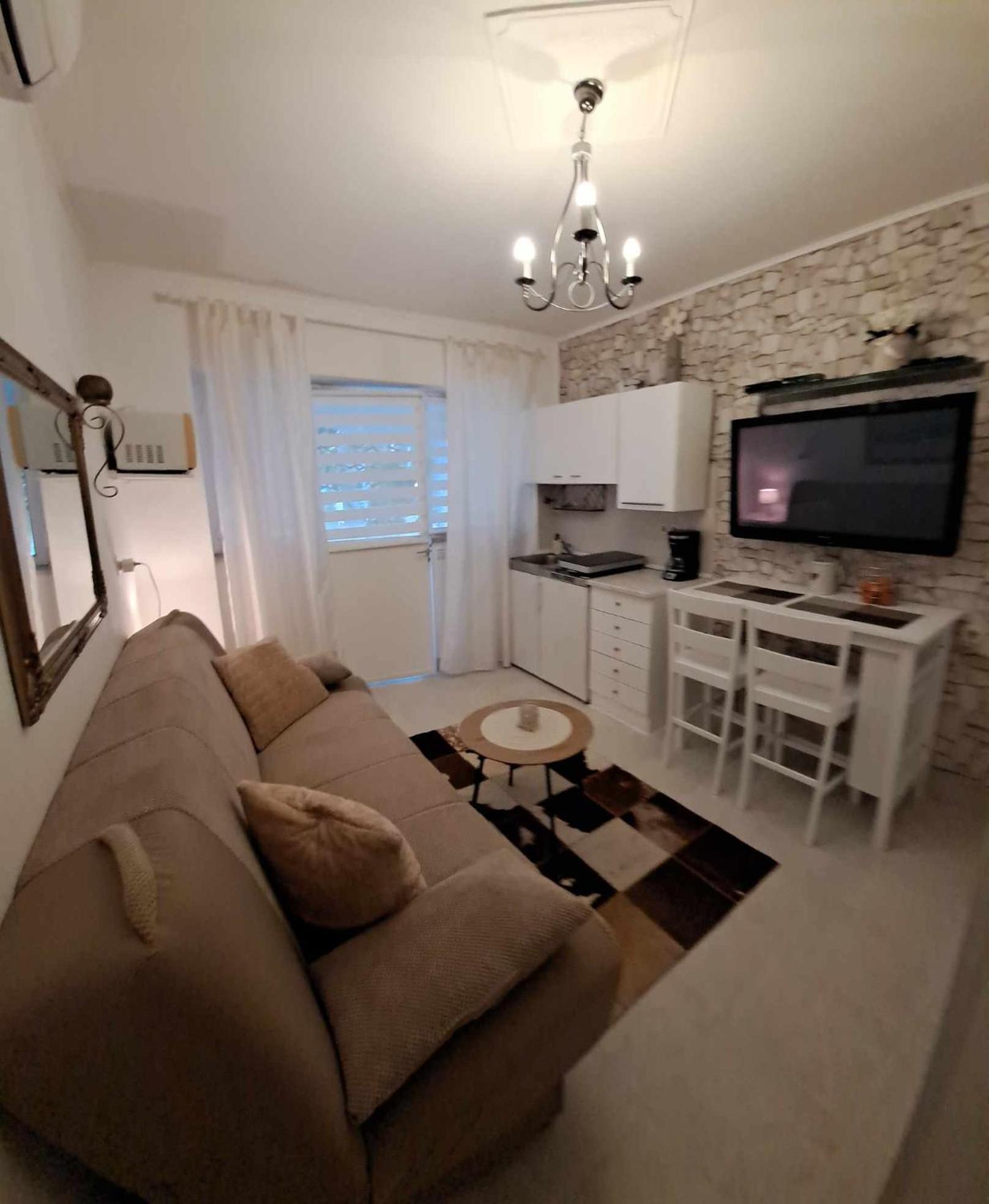 Royal Apartments Sandra Štinjan Dış mekan fotoğraf